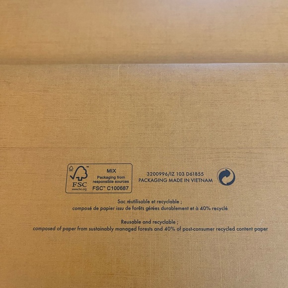 Louis Vuitton Paper Shopping/Gift Bag 19 X 15 X 5 - Picture 12 of 13